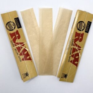 RAW CLASSIC KING SIZE ROLLING PAPERS