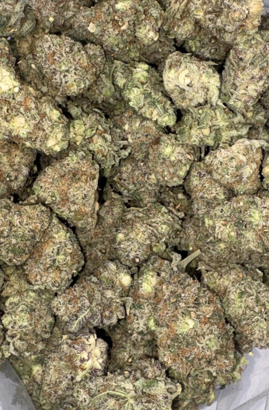 AAA+ GREEN CRACK WITH SEEDS 1 AAA+ GREEN CRACK WITH SEEDS